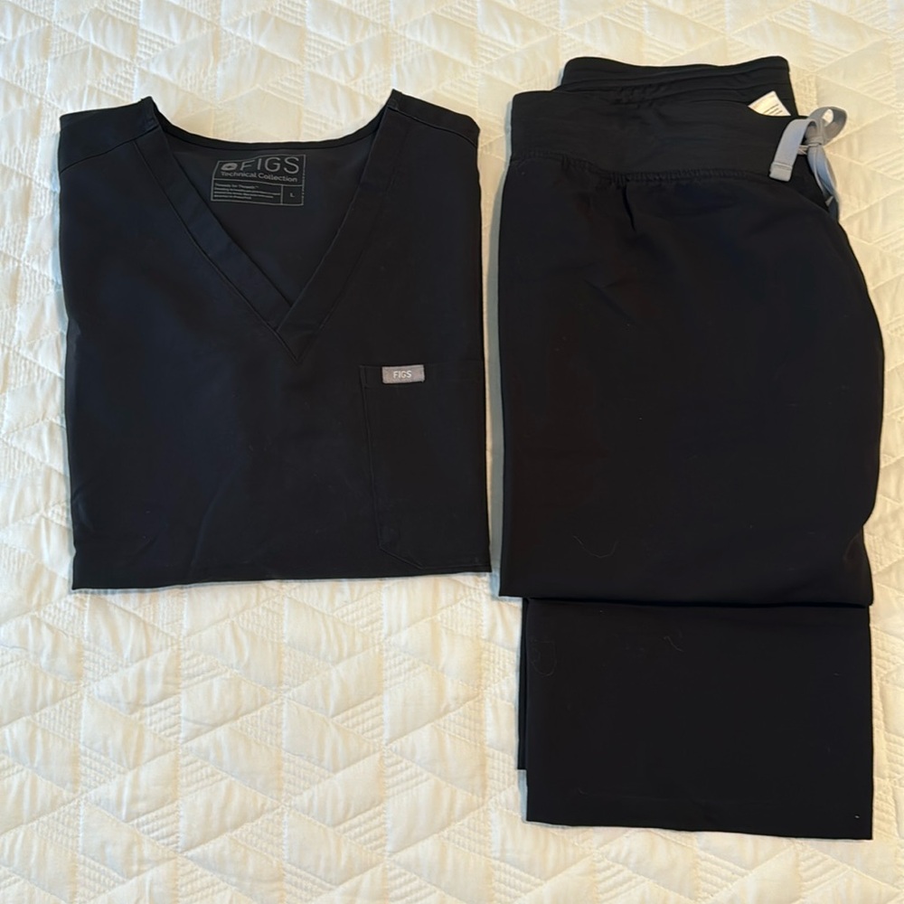 Figs Black Scrub Top and Pants Set
